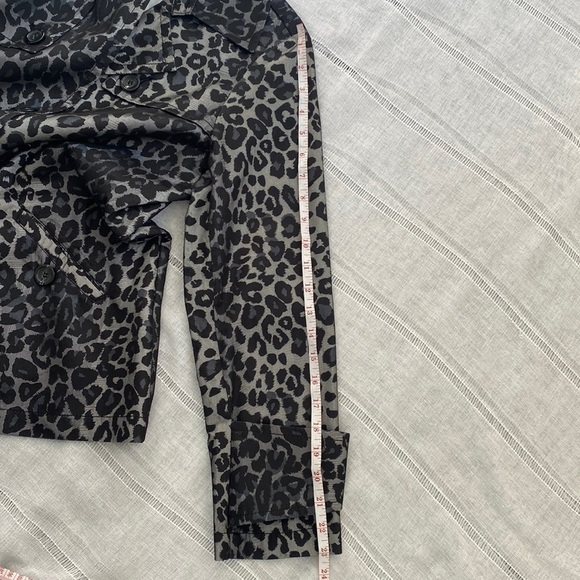 Ruby Rd cheetah print jacket with large black buttons. - Picture 12 of 16